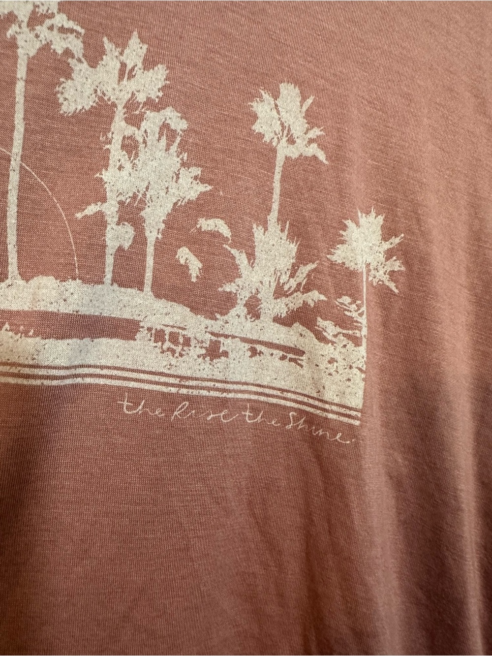 NWT Vuori VINTAGE COAST TEE Size S Mauve Color - Picture 3 of 8